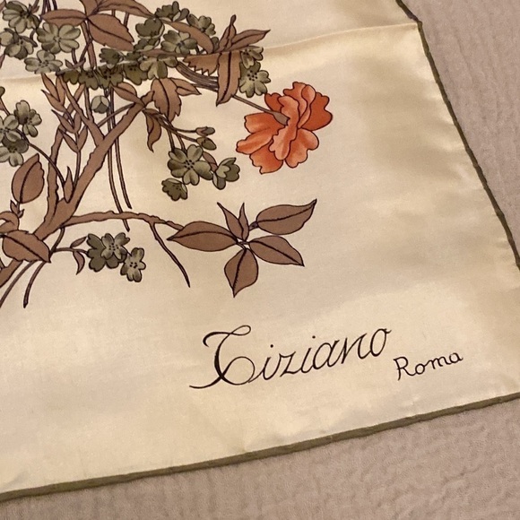 TIZIANO Roma lightweight scarf. New. No tags - Picture 4 of 9